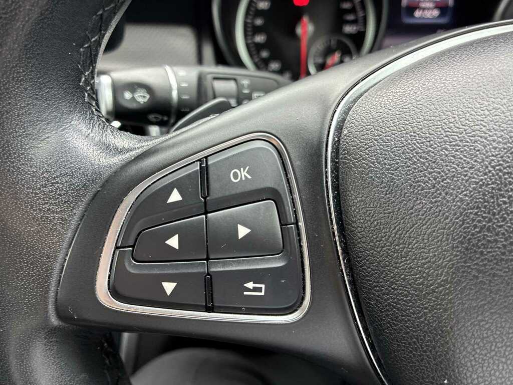 Mercedes-Benz GLA Class 200 D 4Matic Silver #22