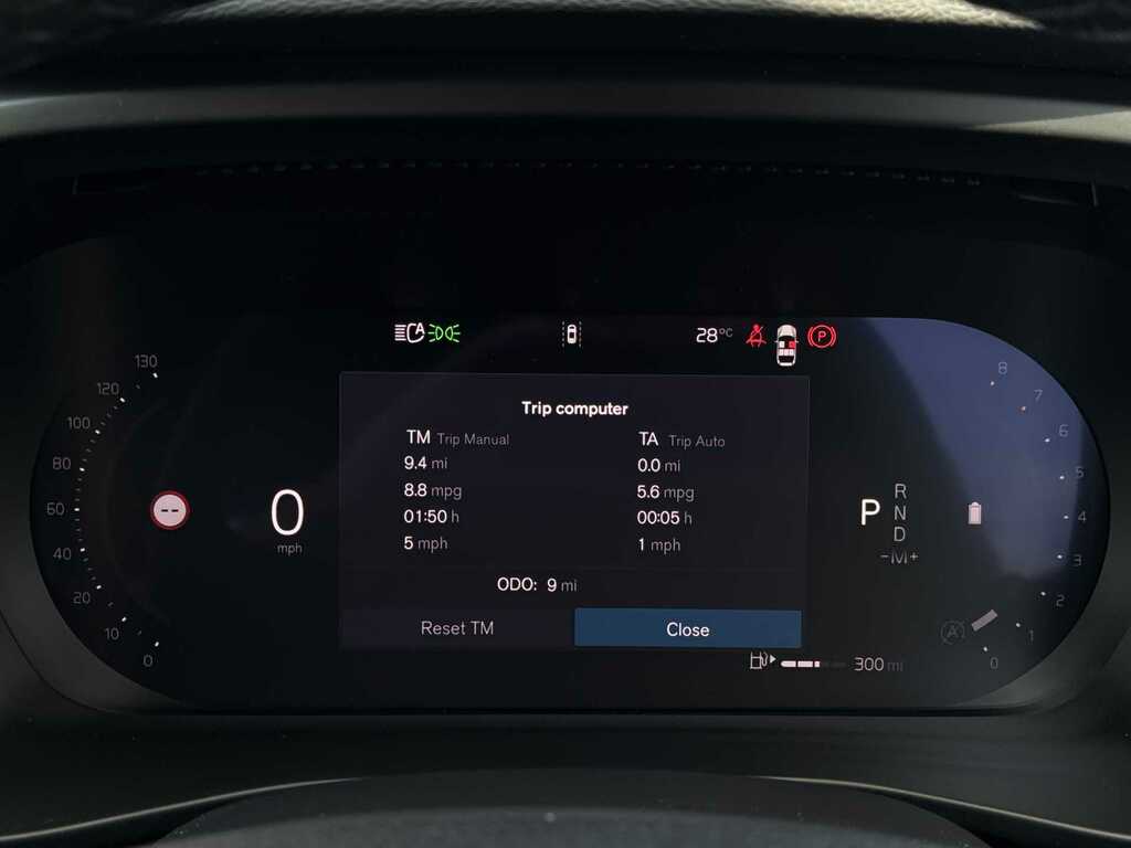 Volvo XC40 B4 P Ultra Bright Black #18
