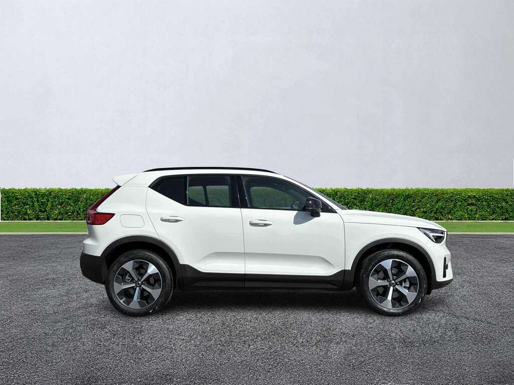 Volvo XC40 B4 P Ultra Bright Black #7