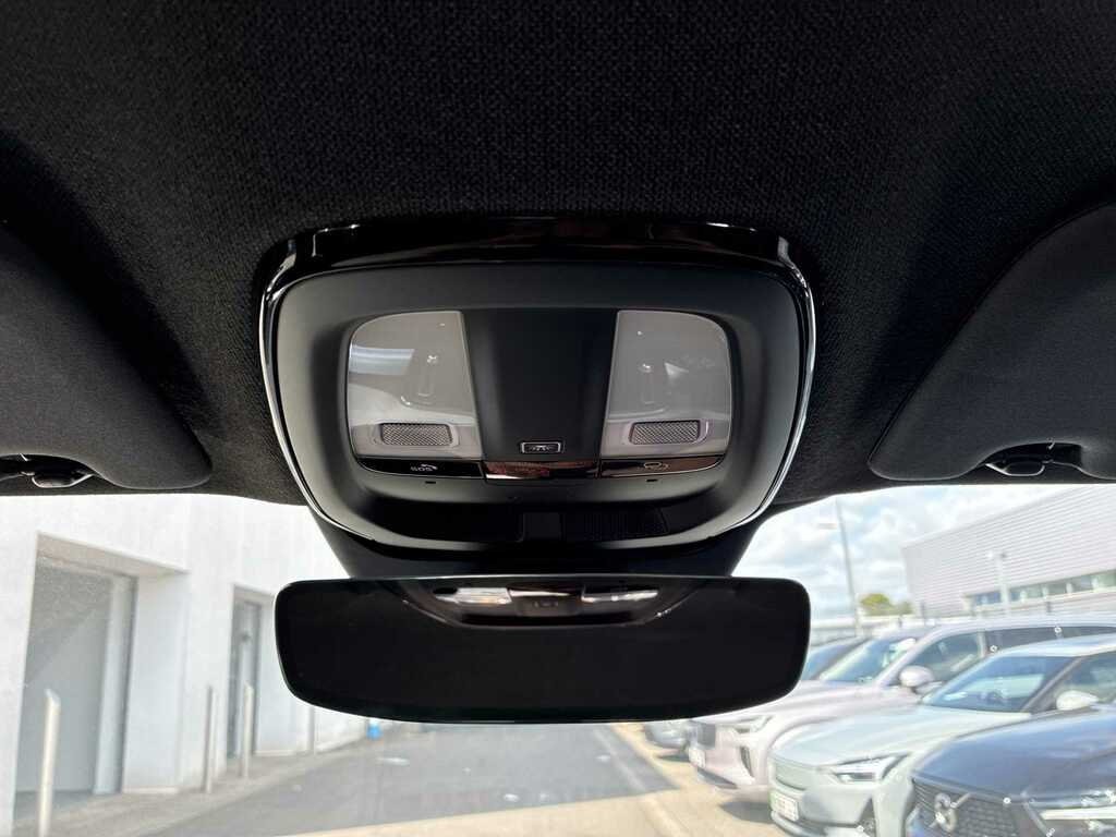 Volvo XC40 B4 P Ultra Bright Black #21