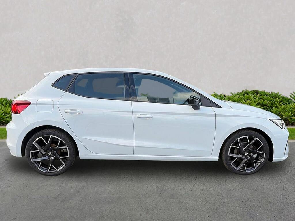 Seat Ibiza 1.0 Tsi 115 Fr Sport Dsg KR26FNF White #3