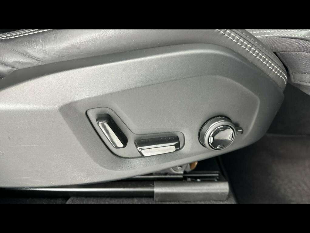 Volvo XC90 Ultra Grey #23