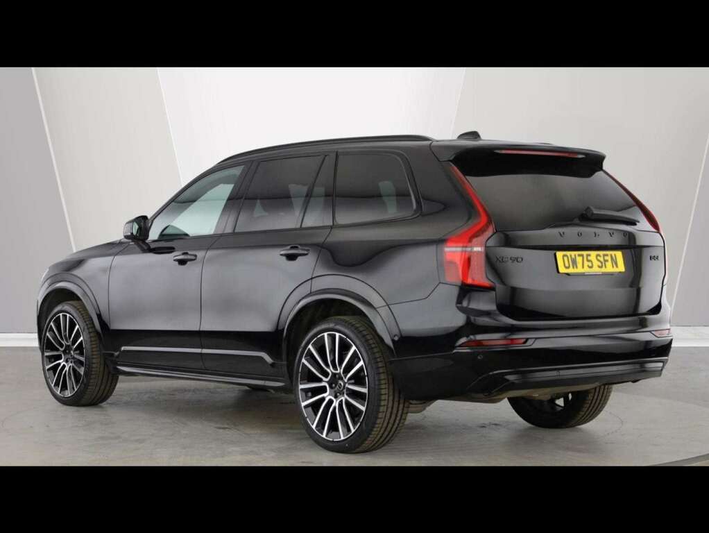 Volvo XC90 2.0 B5p Ultra Black Edition Awd Geartronic Black #5