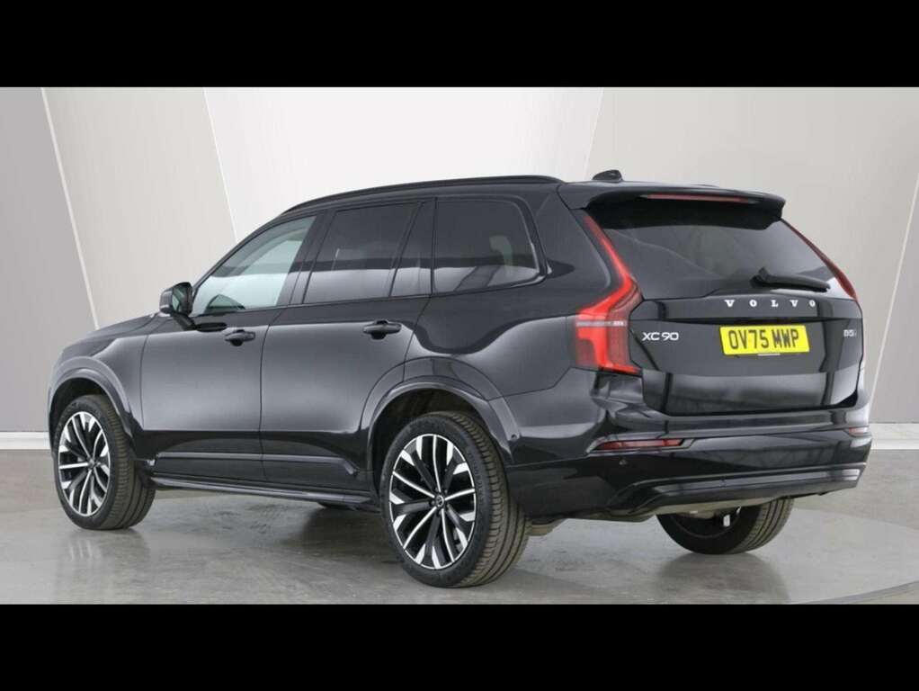 Volvo XC90 2.0 B5p Ultra Dark Awd Geartronic Black #2