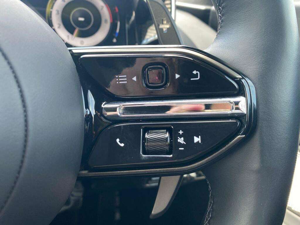 Aston Martin Vantage 4.0 V8 Euro 6  #24