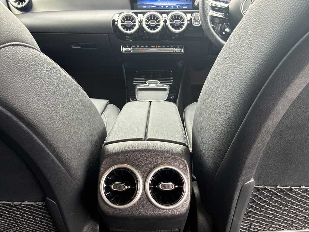 Mercedes-Benz CLA Class 45 S 4Matic Plus Tip 2025 Black #13