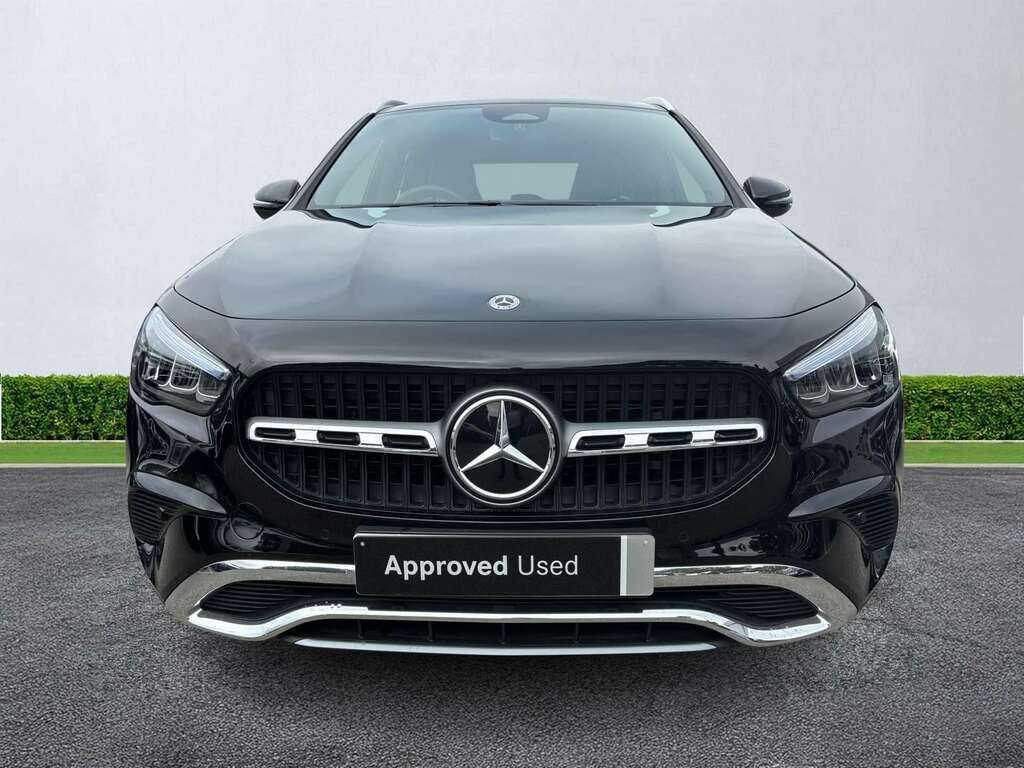 Mercedes-Benz GLA Class Gla 200D Sport Executive Black #5