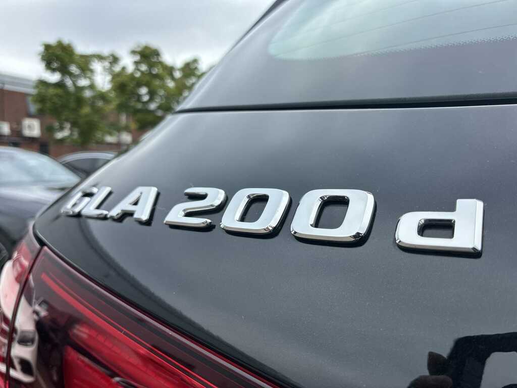 Mercedes-Benz GLA Class Gla 35 4Matic Premium Plus Grey #34