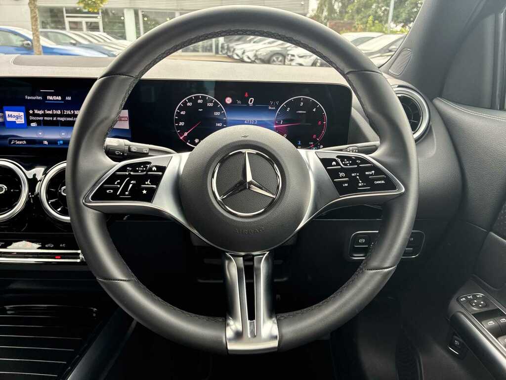 Mercedes-Benz GLA Class Gla 35 4Matic Premium Plus Grey #9