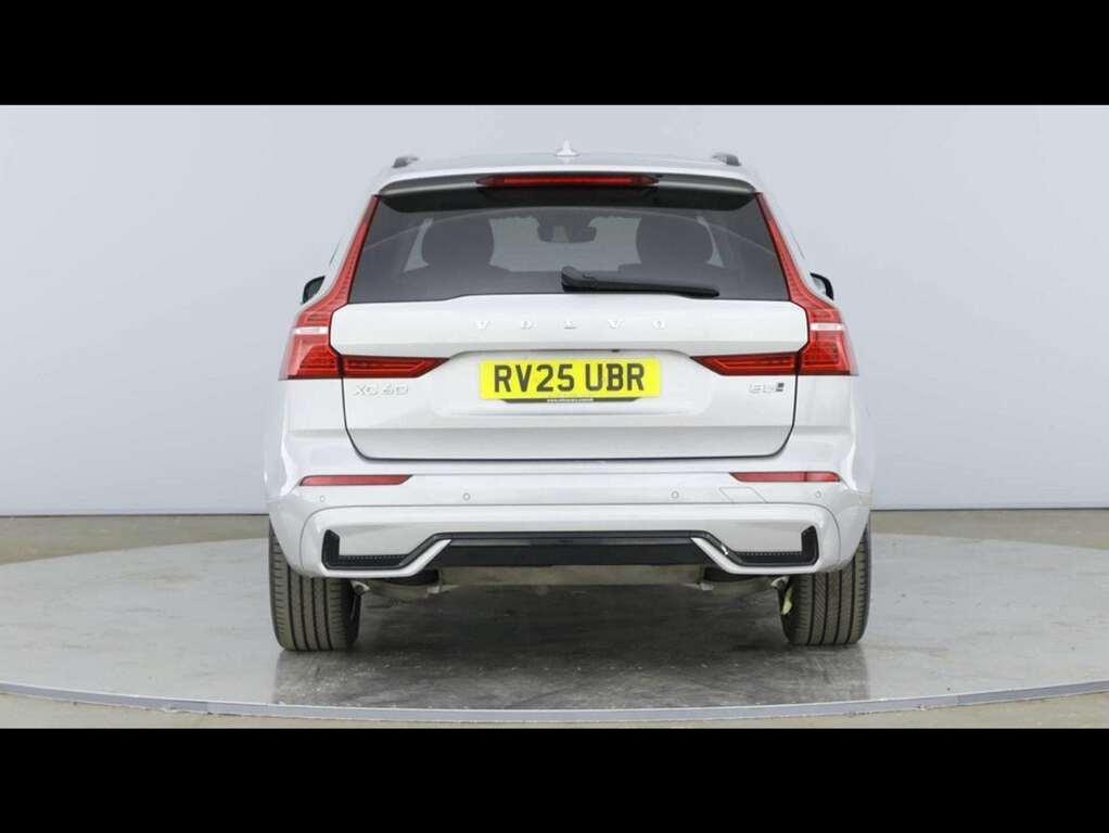 Volvo XC60 2.0 B5p Ultra Dark Awd Geartronic Silver #5