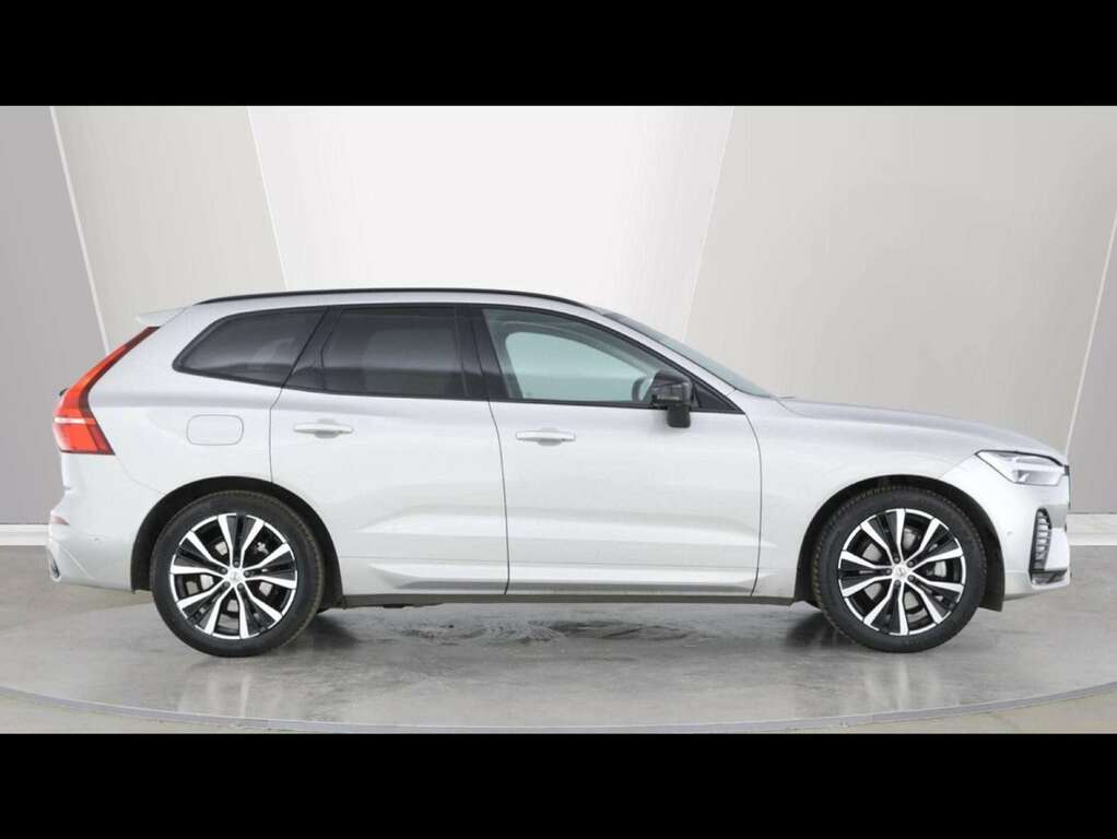 Volvo XC60 Ultra Black #7