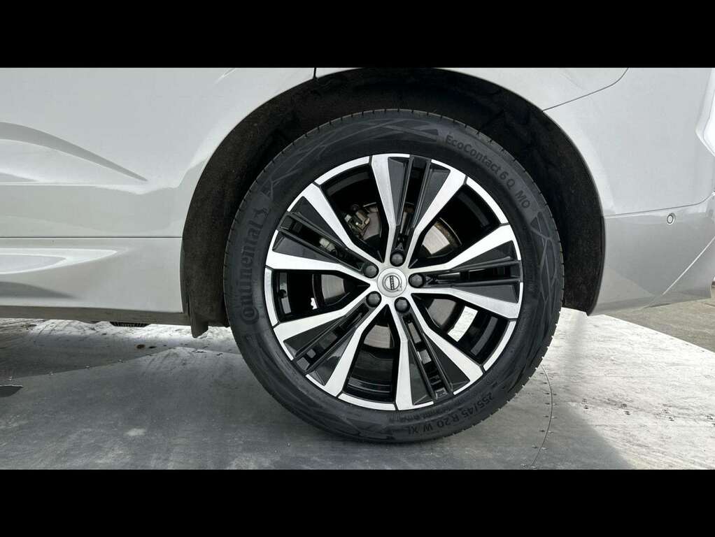 Volvo XC60 Ultra Black #8