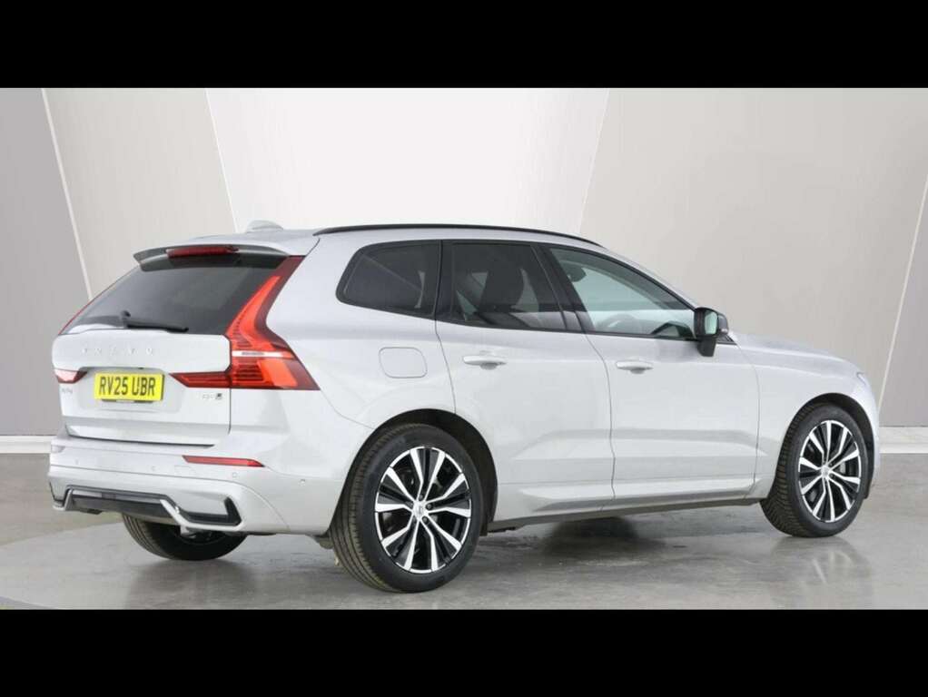 Volvo XC60 2.0 B5p Ultra Dark Awd Geartronic Silver #2