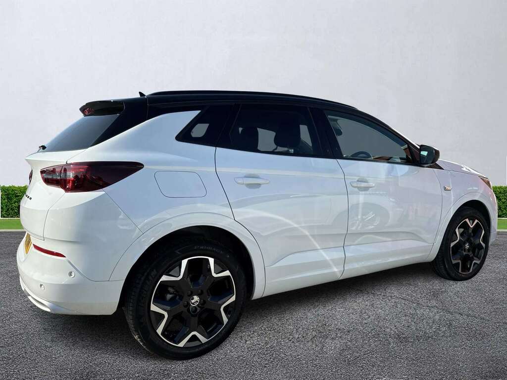 Vauxhall Grandland 1.2 Turbo Ultimate White #3