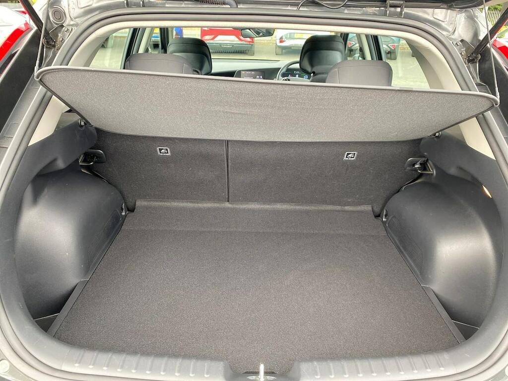 Kia Niro 1.6H Gdi 3 Red #17