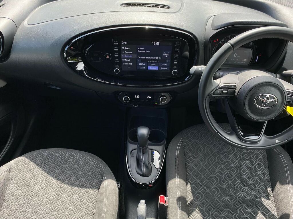 Toyota Aygo X Edge Automatic Green #13