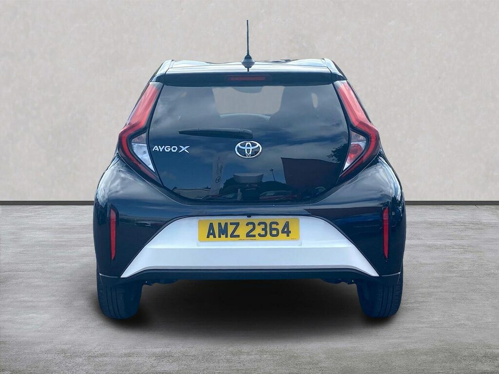 Toyota Aygo X 1.0 Vvt-i Edge Hatchback X-shift Euro 6 White #4