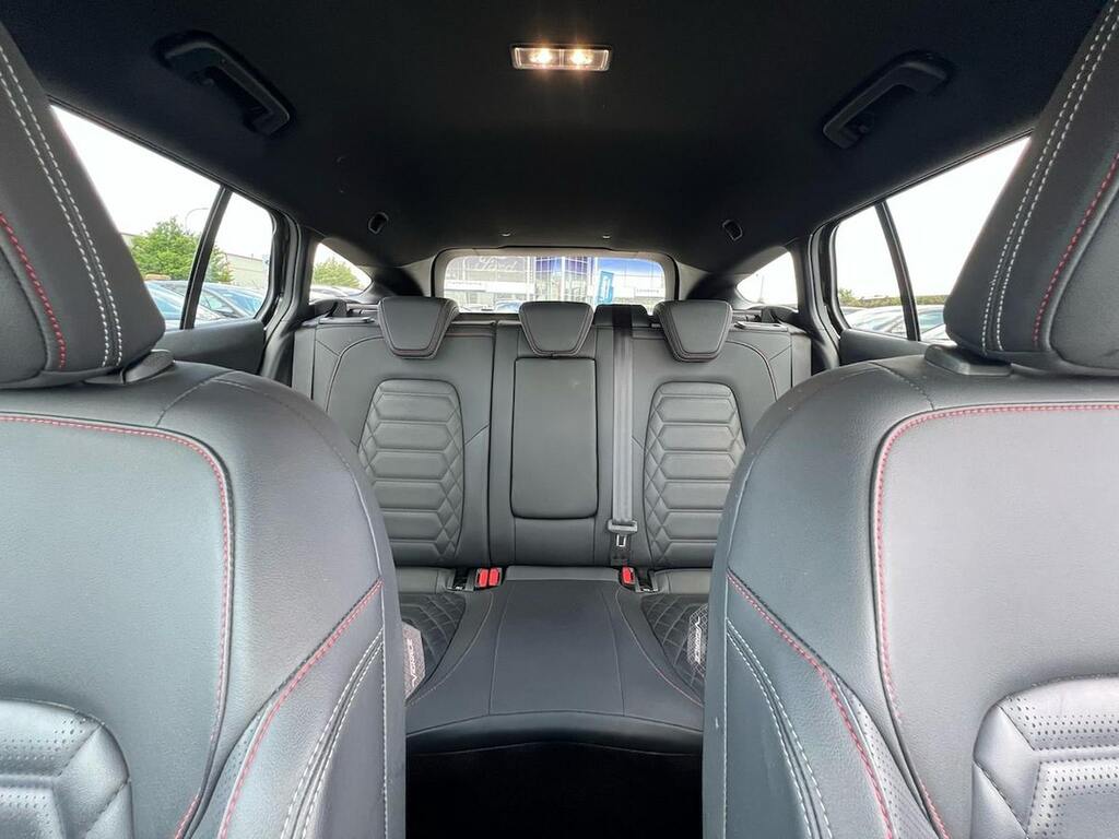 Ford Focus Ford 1.5 Titanium Vignale 8Spd 120Ps Red #34