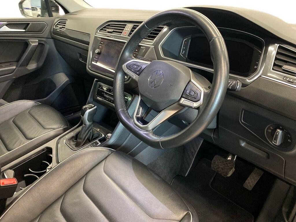 Volkswagen Tiguan Active Grey #15