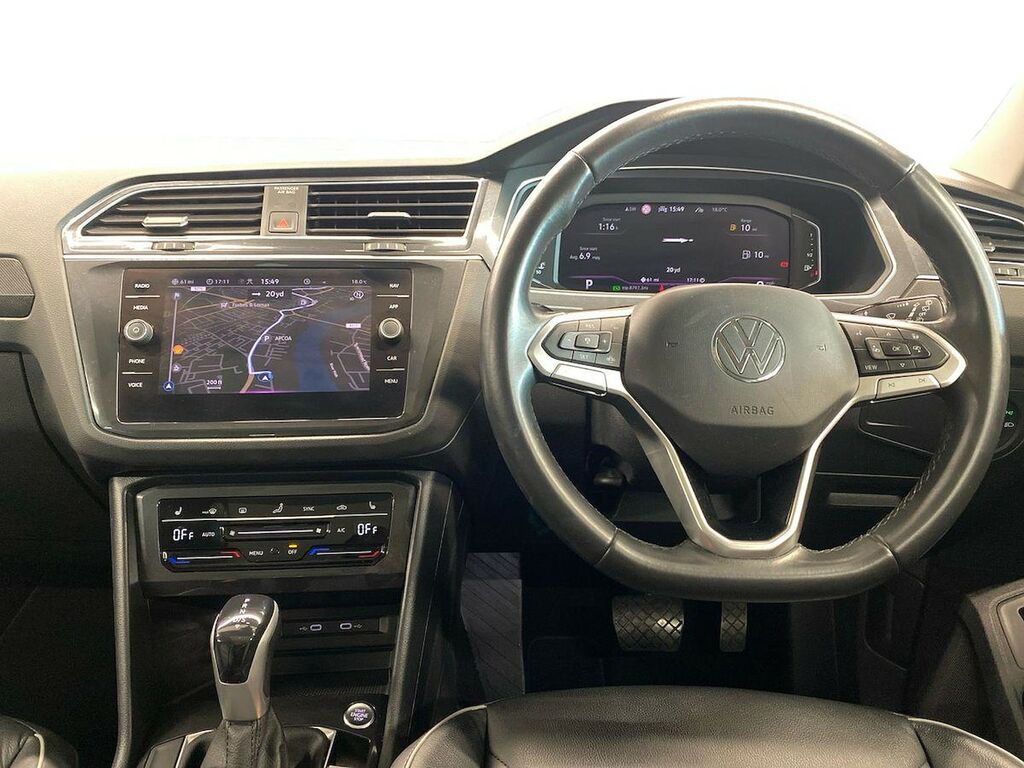 Volkswagen Tiguan Active Grey #9