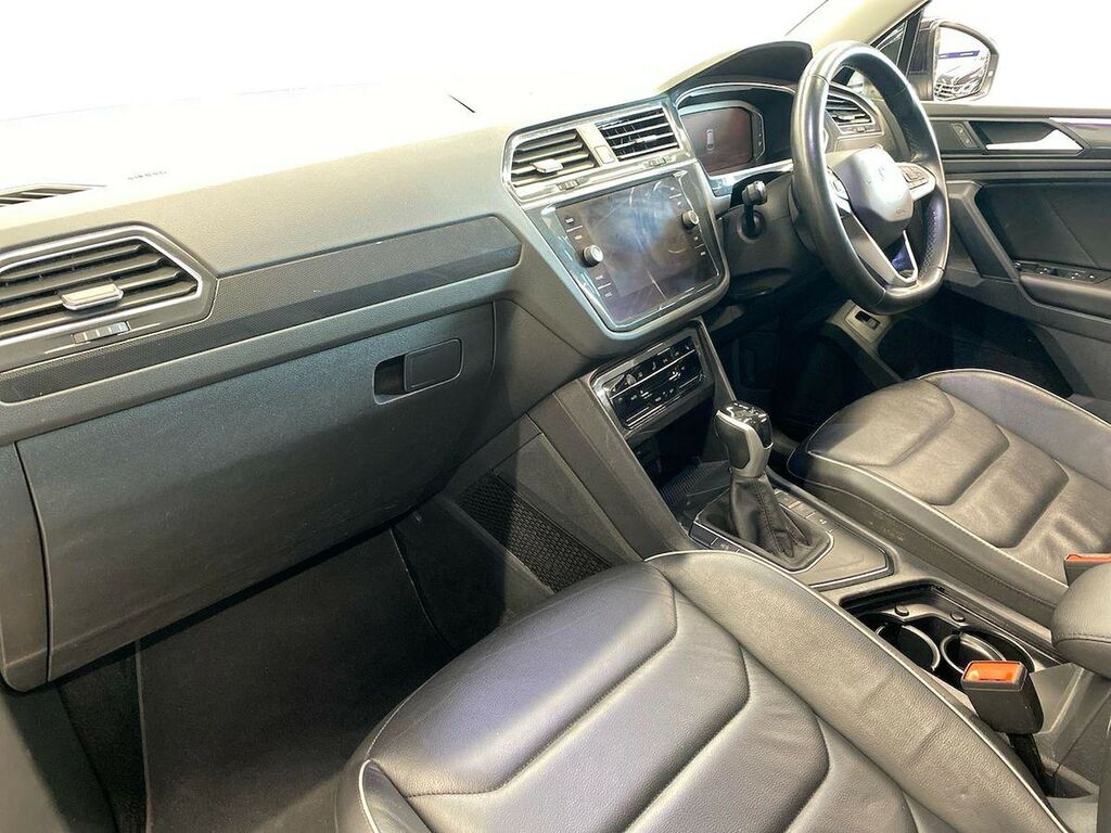 Volkswagen Tiguan Active Grey #7