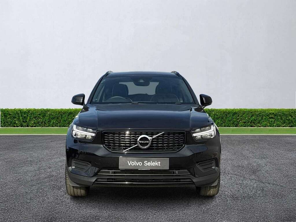 Volvo XC40 1.5 T3 163 R Design Black #2
