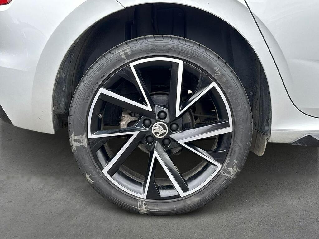Skoda Kamiq 1.0 Tsi Monte Carlo Suv Dsg Euro 6 Ss Silver #6
