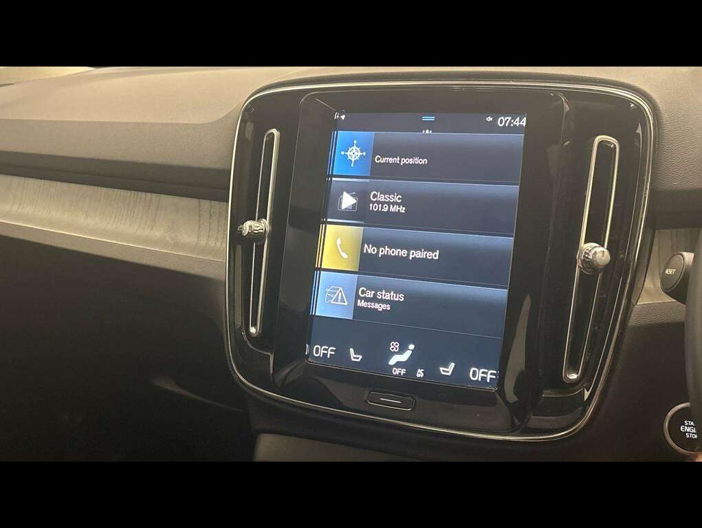 Volvo XC40 1.5L R-design Black #10