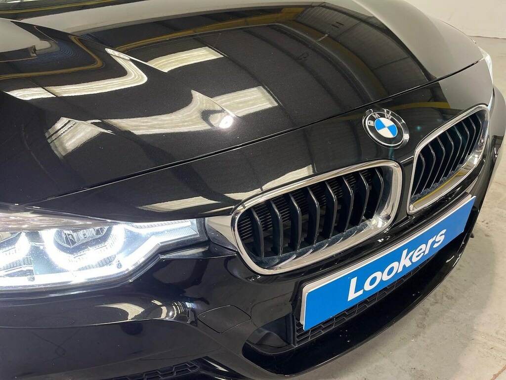 BMW 3 Series 320D Sport White #32