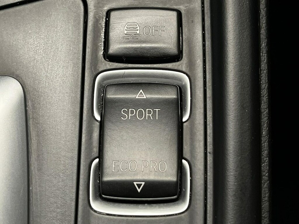 BMW 3 Series 320D Sport White #37