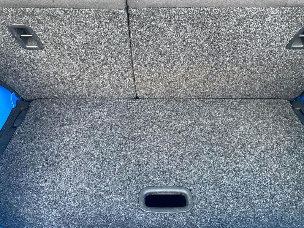 Volkswagen Up High Up 1.0 #8