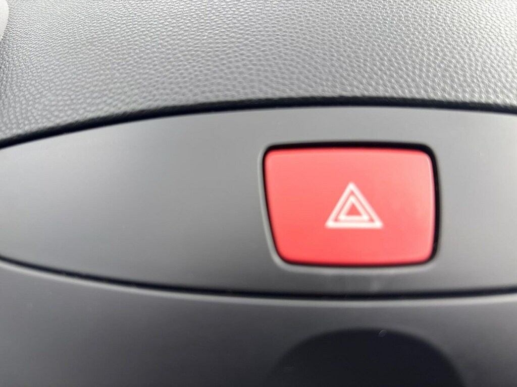 Mazda 2 1.5 Skyactiv-g Se-l Euro 6 Ss Red #22