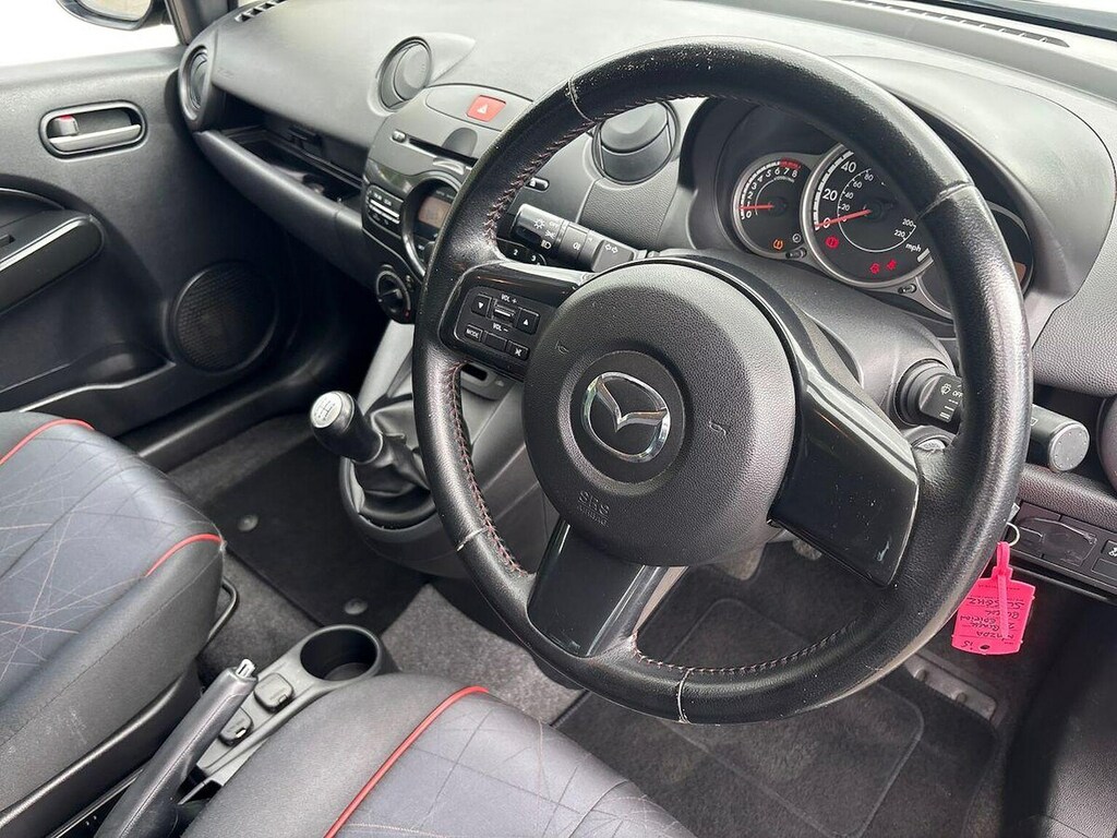 Mazda 2 1.5 Skyactiv-g Se-l Euro 6 Ss Red #9