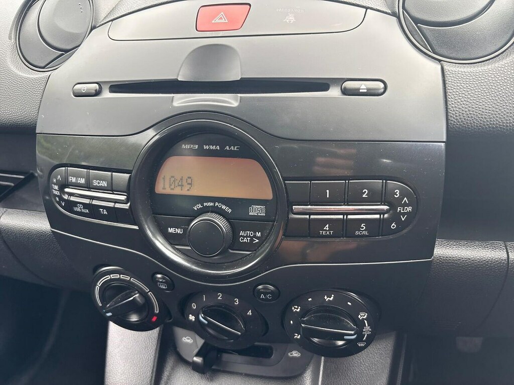 Mazda 2 1.5 Skyactiv-g Se-l Euro 6 Ss Red #11