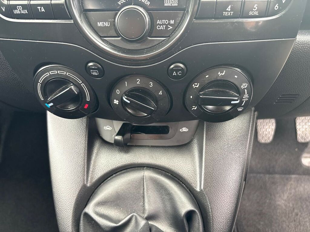 Mazda 2 1.5 Skyactiv-g Se-l Euro 6 Ss Red #12