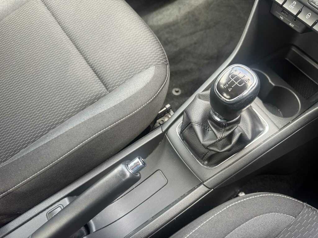Skoda Rapid 1.2 Tsi Sport White #15