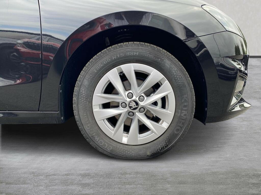 Skoda Fabia 1.0 Tsi Se Edition Black #5