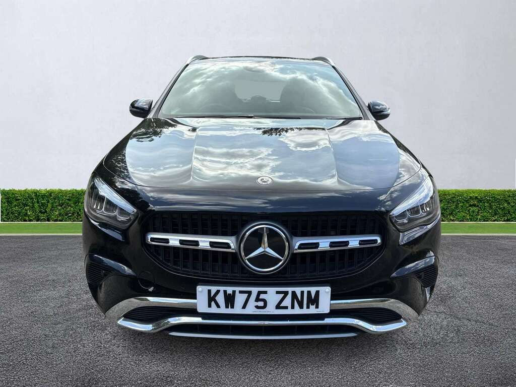 Mercedes-Benz GLA Class Gla 200D Sport Executive Black #5