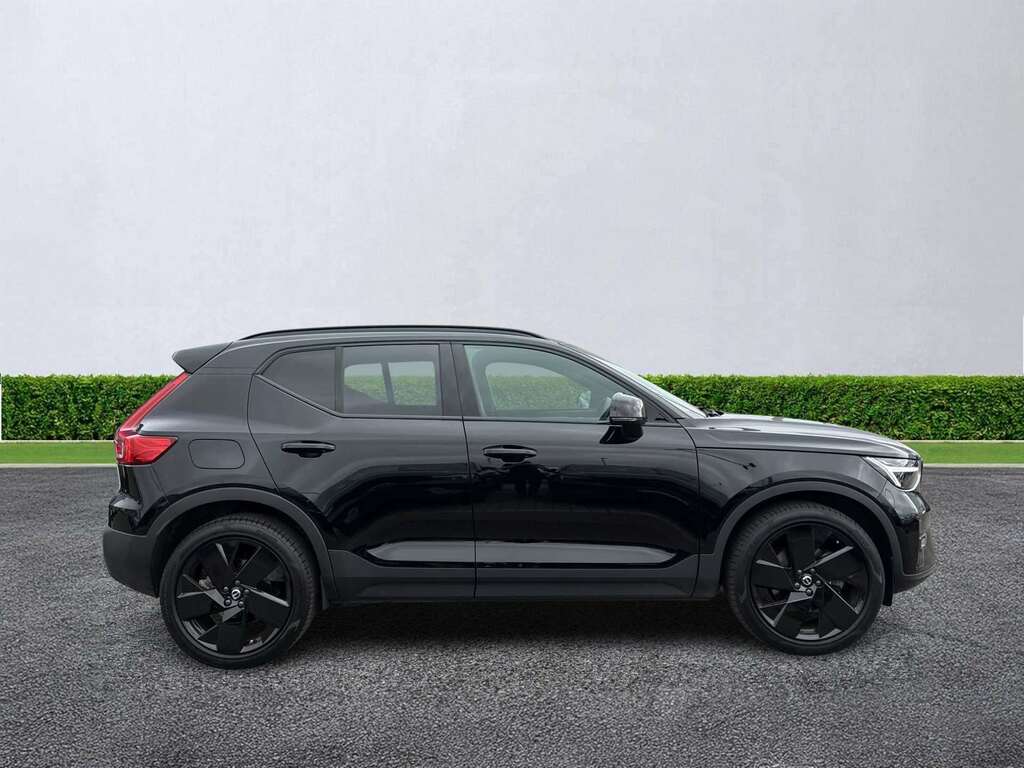 Volvo XC40 2.0 B4p Plus Black Edition FD75RFF Black #6