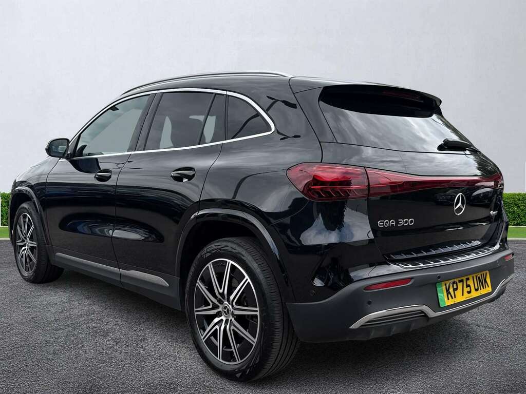 Mercedes-Benz EQA Eqa 300 4M 168Kw Amg Line Executive 70.5Kwh At Black #5