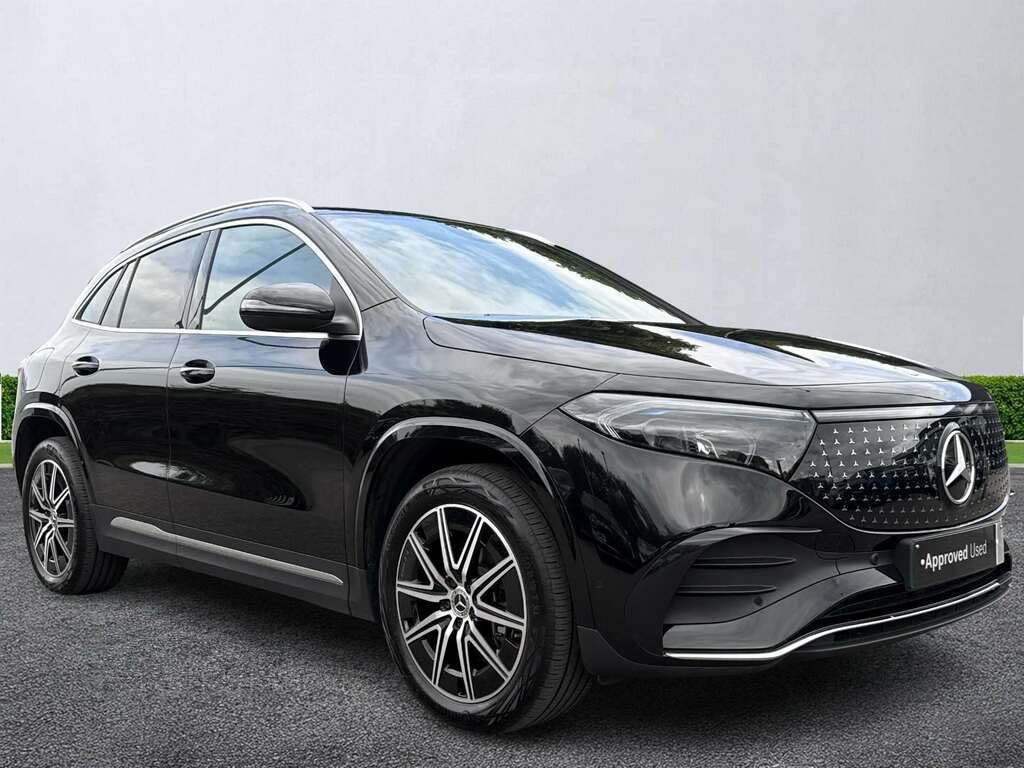 Mercedes-Benz EQA Eqa 300 4M 168Kw Amg Line Executive 70.5Kwh At Black
