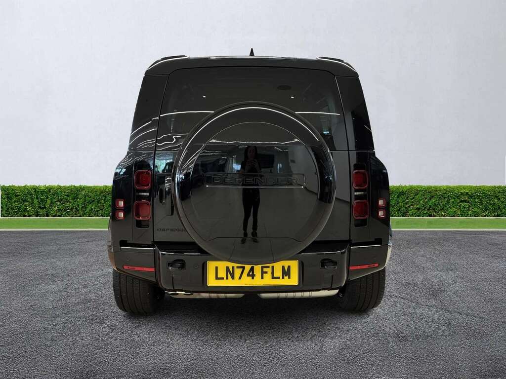 Land Rover Defender 110 3.0 D250 X-dynamic Se 110 Black #5