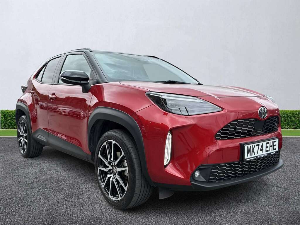 Toyota Yaris Cross 1.5 Hybrid 130 Gr Sport Cvt Red