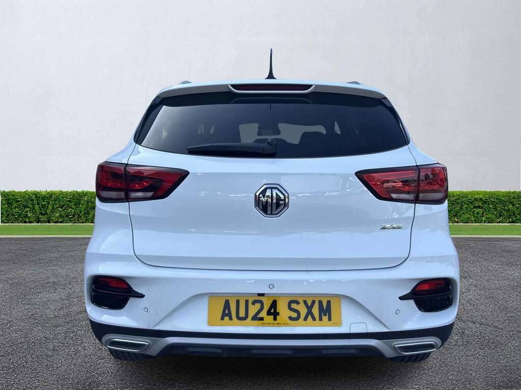 MG ZS 1.0T Gdi Exclusive White #4