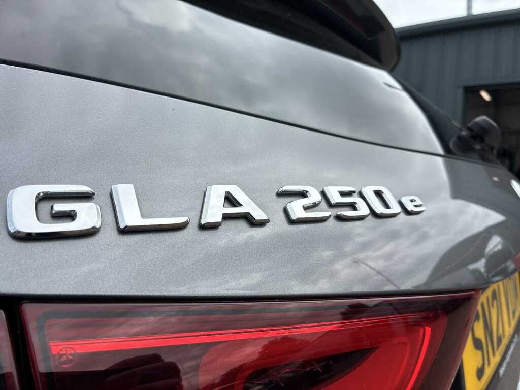 Mercedes-Benz GLA Class Gla 35 4Matic Premium Blue #34