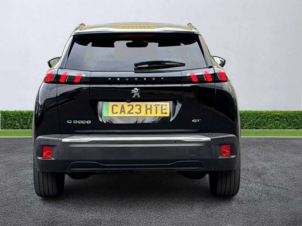 Peugeot e-2008 100Kw Gt 50Kwh Black #4