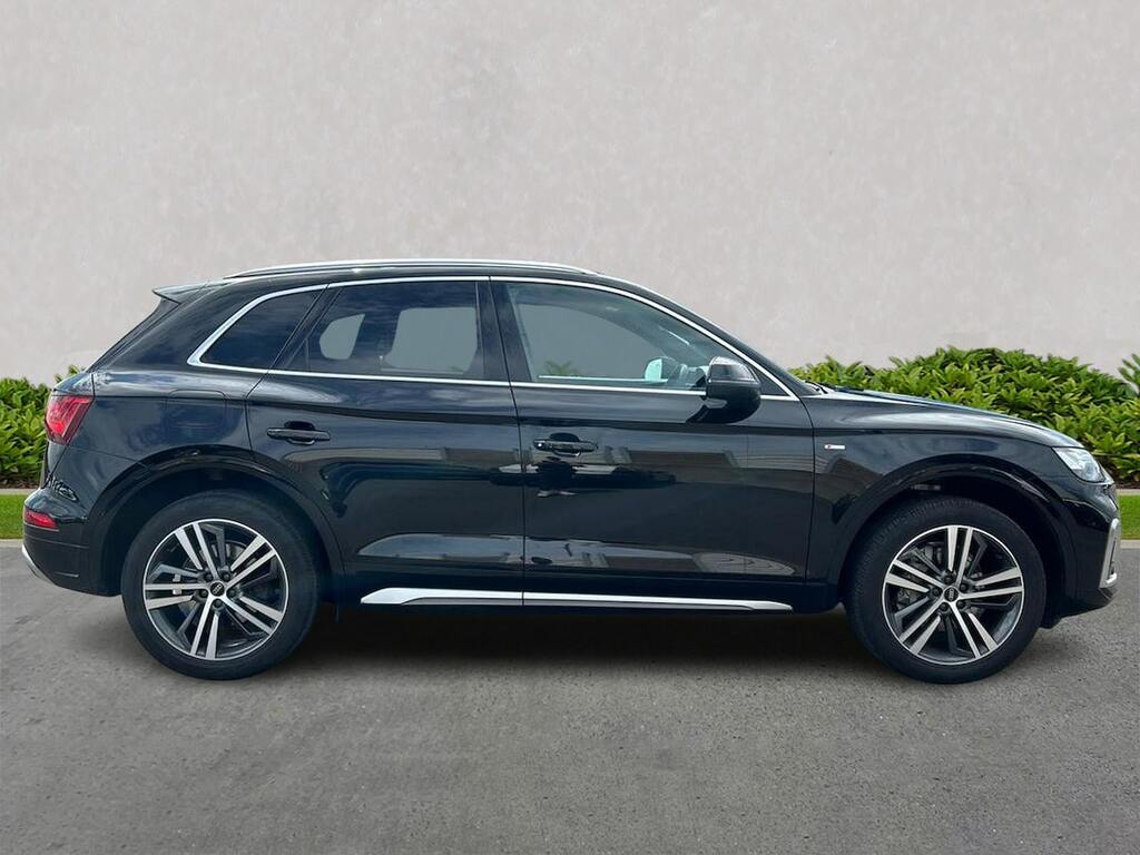 Audi Q5 2.0 Tdi 40 S Line Suv S Tronic Quattro ND72TFZ Black #3