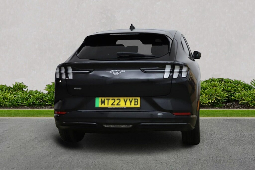 Ford Mustang Mach-E 198Kw Standard Range 70Kwh Awd Black #3