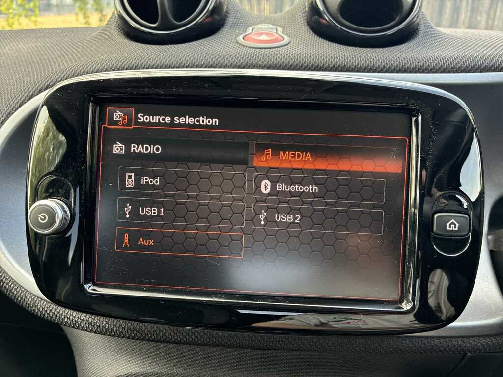 Smart Forfour 17.6Kwh Premium Hatchback 22Kw Black #26