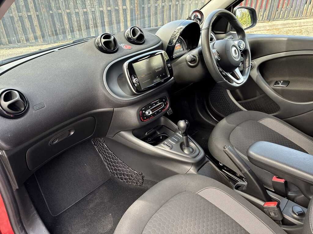 Smart Forfour 17.6Kwh Premium Hatchback 22Kw Black #7